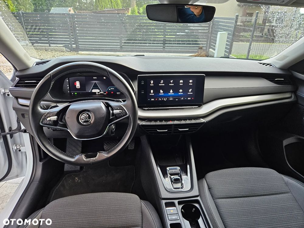 Skoda Octavia 2.0 TDI DSG Edition - 9