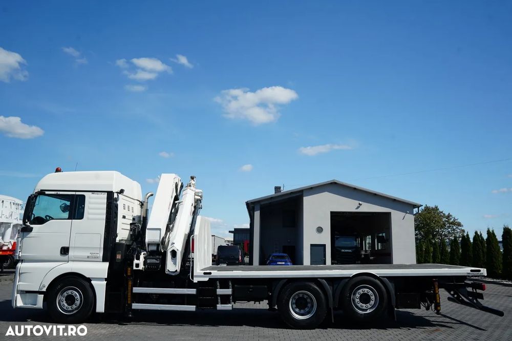 MAN TGX 18.440 / 6x2 / PLATFORMĂ - 6,3 M / HDS HIAB 422 E-6 HIDUO / CAPACITATE MAXIMĂ DE RIDICARE: 12.000 KG / EXTENSIE MAXIMĂ: 16,5 M / TELECOMANDĂ / - 10