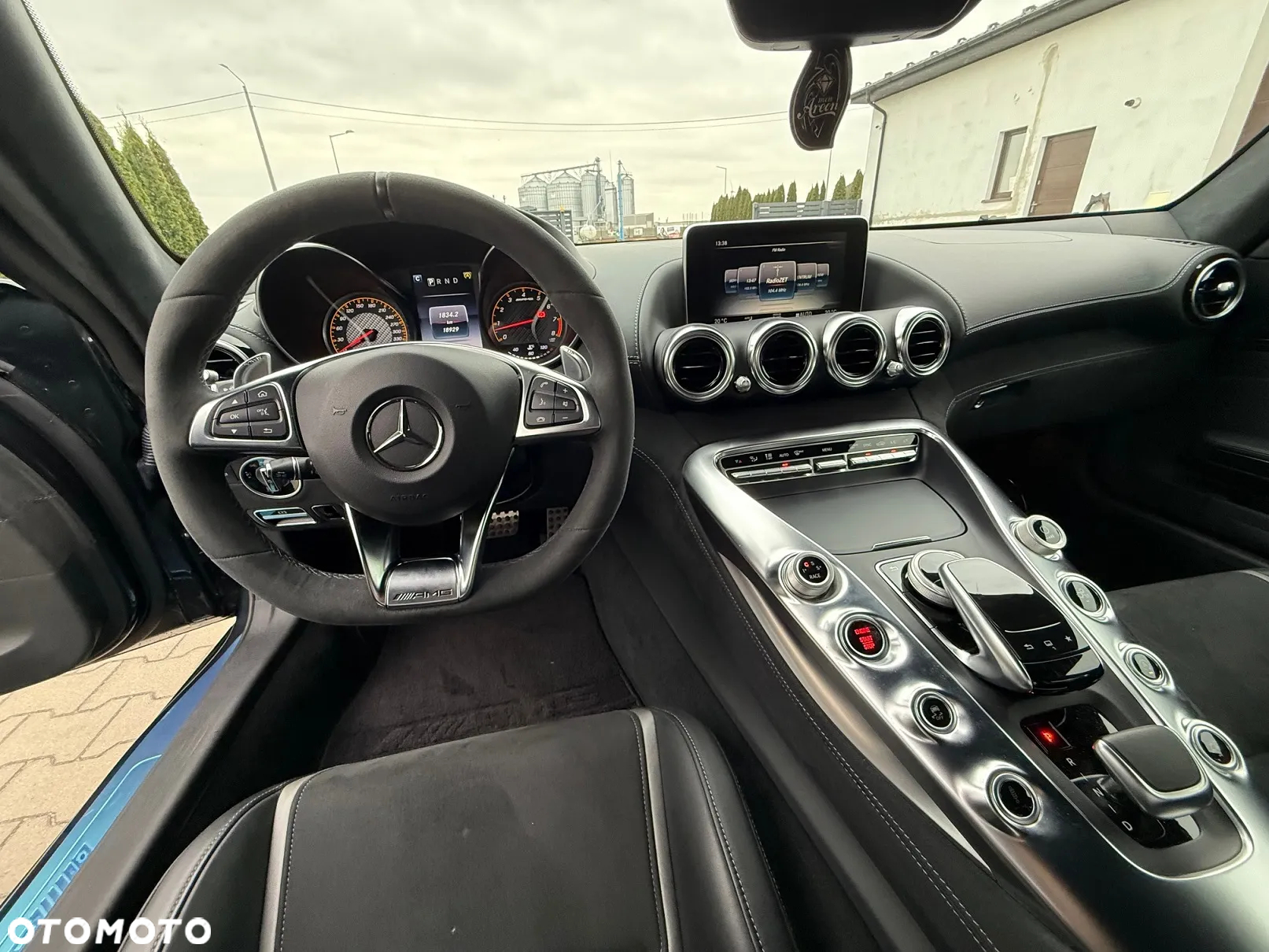 Mercedes-Benz AMG GT - 16