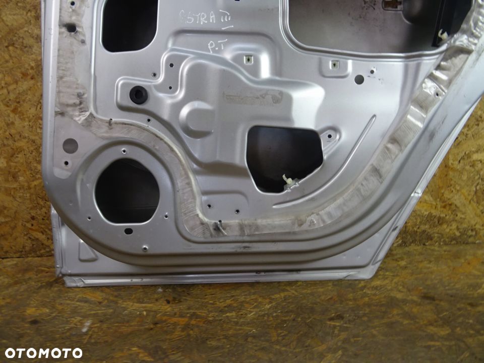 DRZWI PRAWY TYŁ OPEL ASTRA III H LIFT 1.7CDTI - 6
