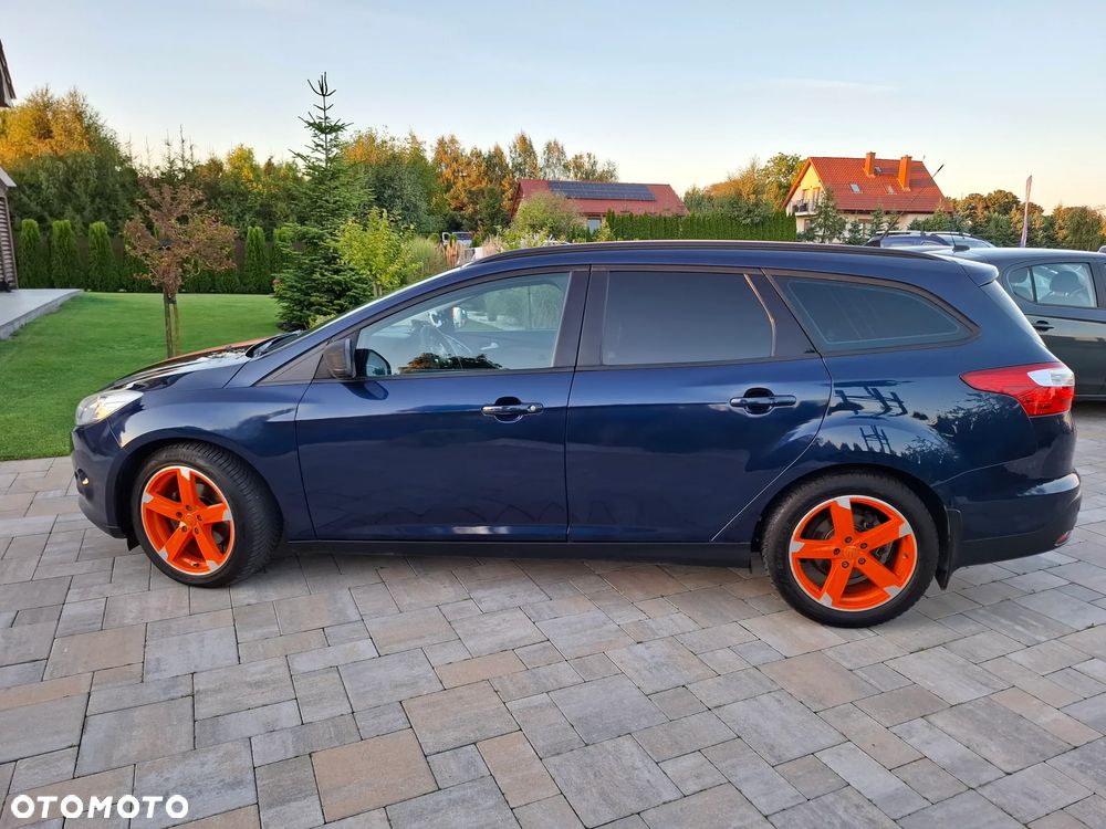 Ford Focus 1.6 TDCi DPF Champions Edition - 12