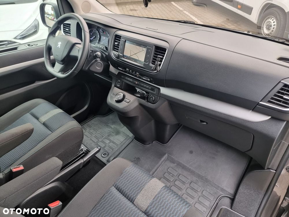 Peugeot Traveller 2.0 BlueHDi Standard Active - 18
