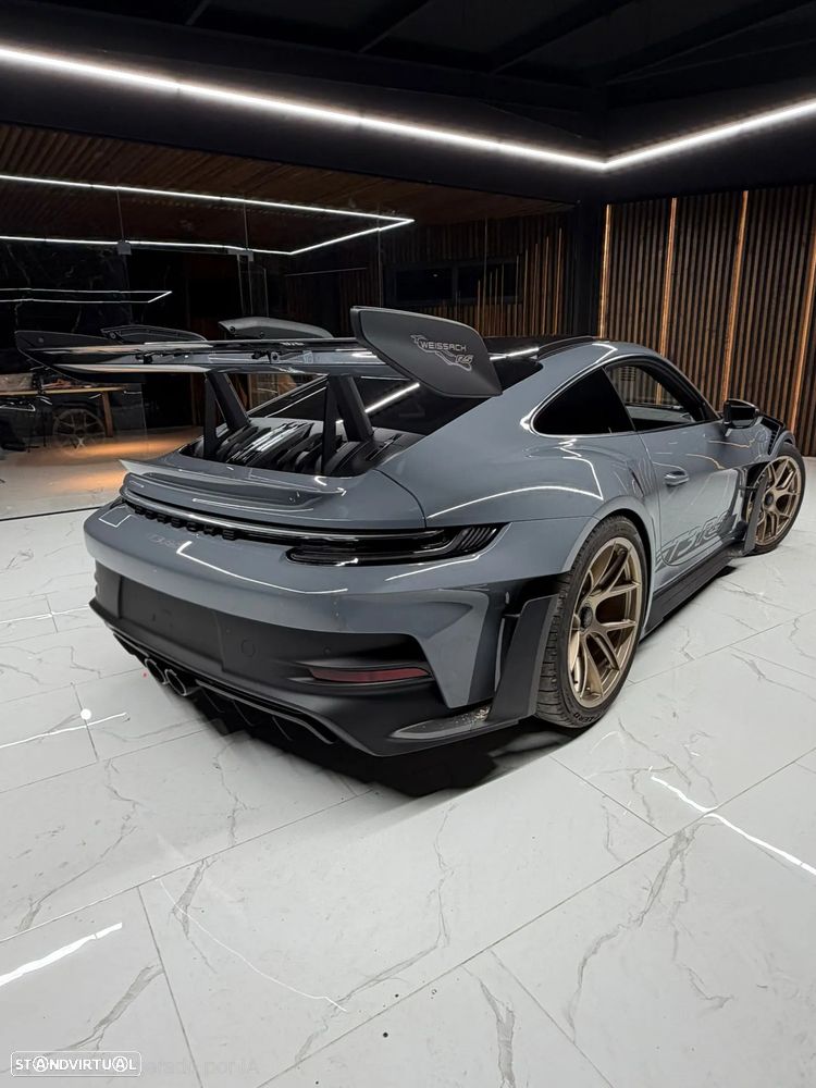 Porsche 911 (992) GT3 RS - 8