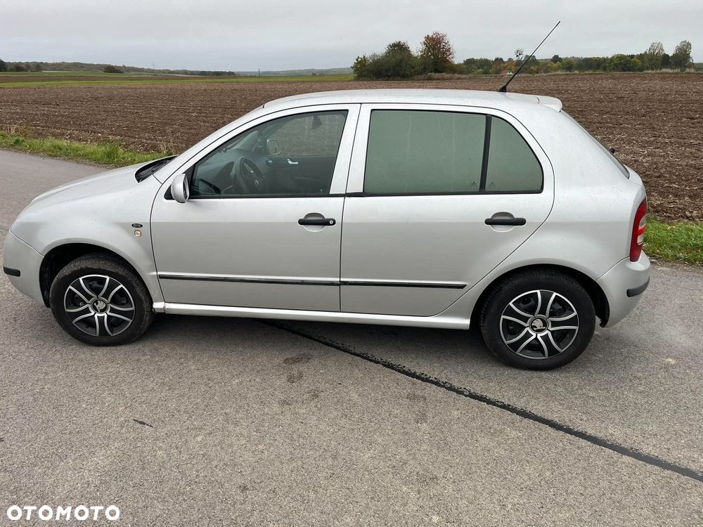 Skoda Fabia 2001 photo 3