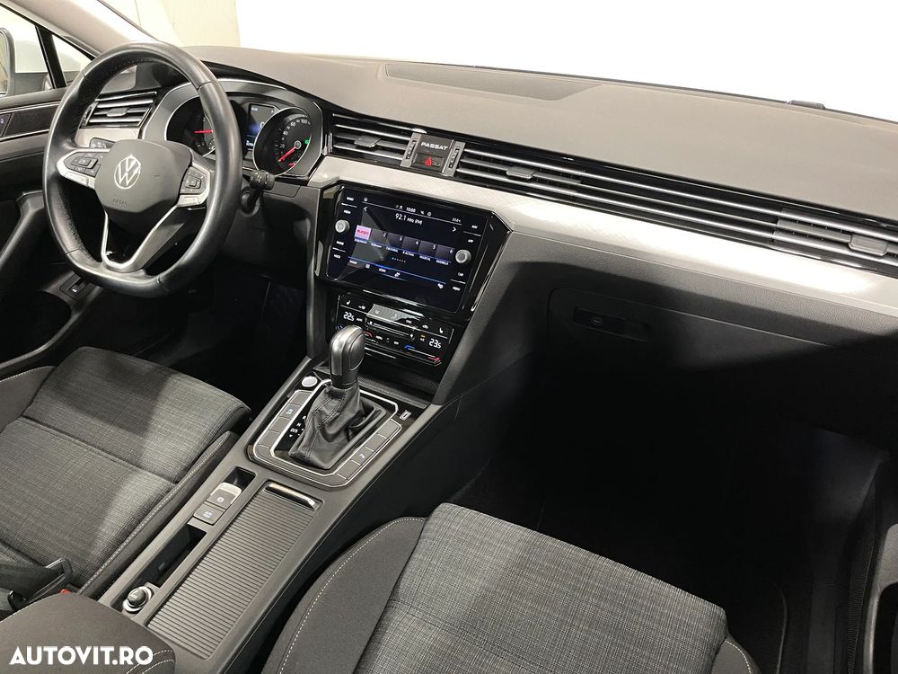 Volkswagen Passat 1.5 TSI ACT DSG Advance - 9