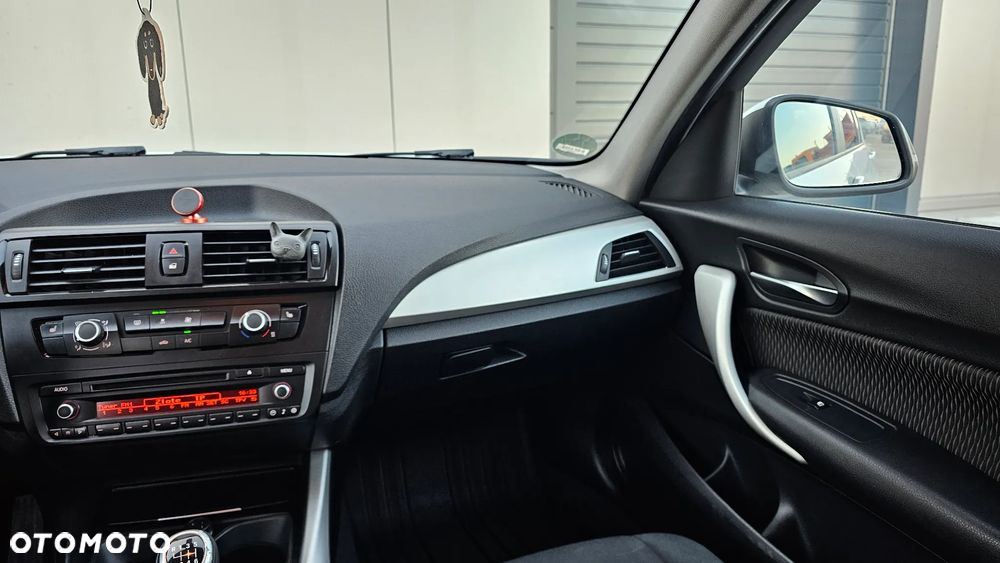 BMW Seria 1 114i - 10