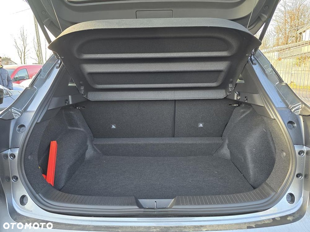 Nissan Qashqai 1.3 DIG-T mHEV N-Connecta Xtronic - 6