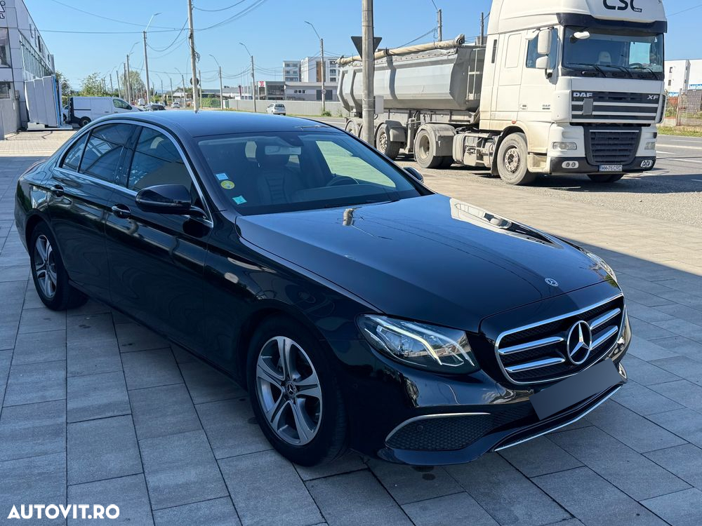Mercedes-Benz E 220 d T 9G-TRONIC Avantgarde - 23