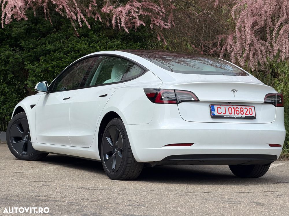 Tesla Model 3 Standard - 6