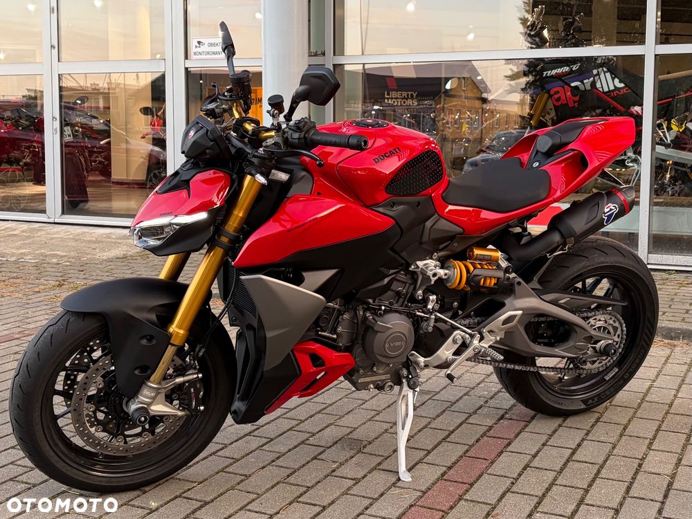 Ducati Streetfighter V2 - 6