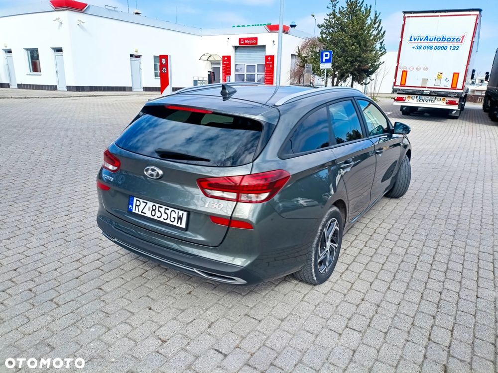 Hyundai i30 1.6 CRDI 48V-Hybrid DCT Prime - 10