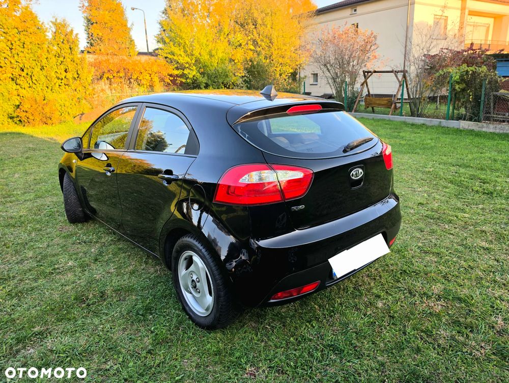 Kia Rio 2011 photo 3