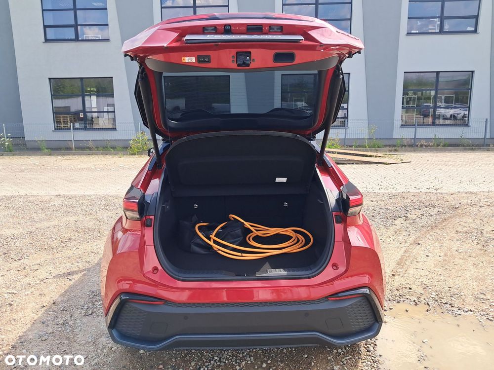 Toyota C-HR - 12