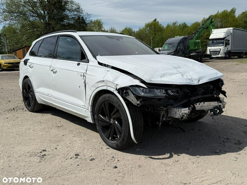 Volkswagen Touareg 3.0 V6 TDI SCR 4Motion Automatik R-Line - 2