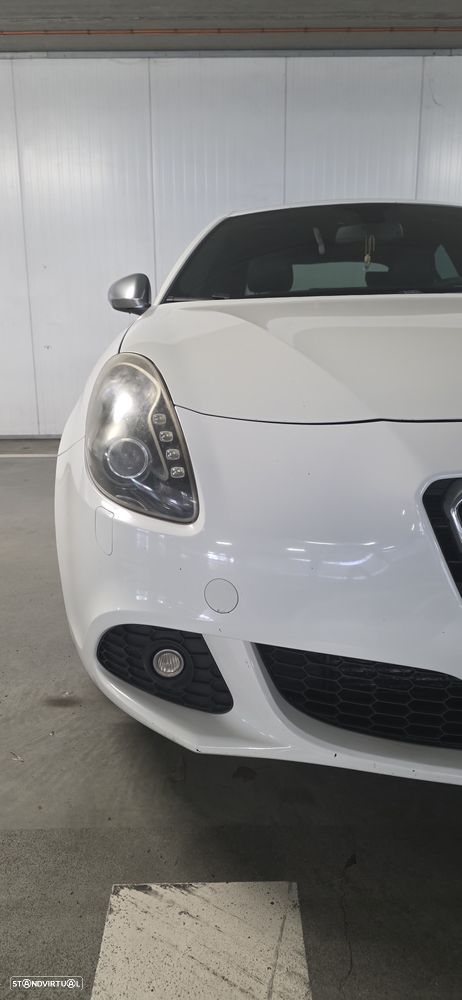 Alfa Romeo Giulietta 1.6 JTDm Exclusive - 8