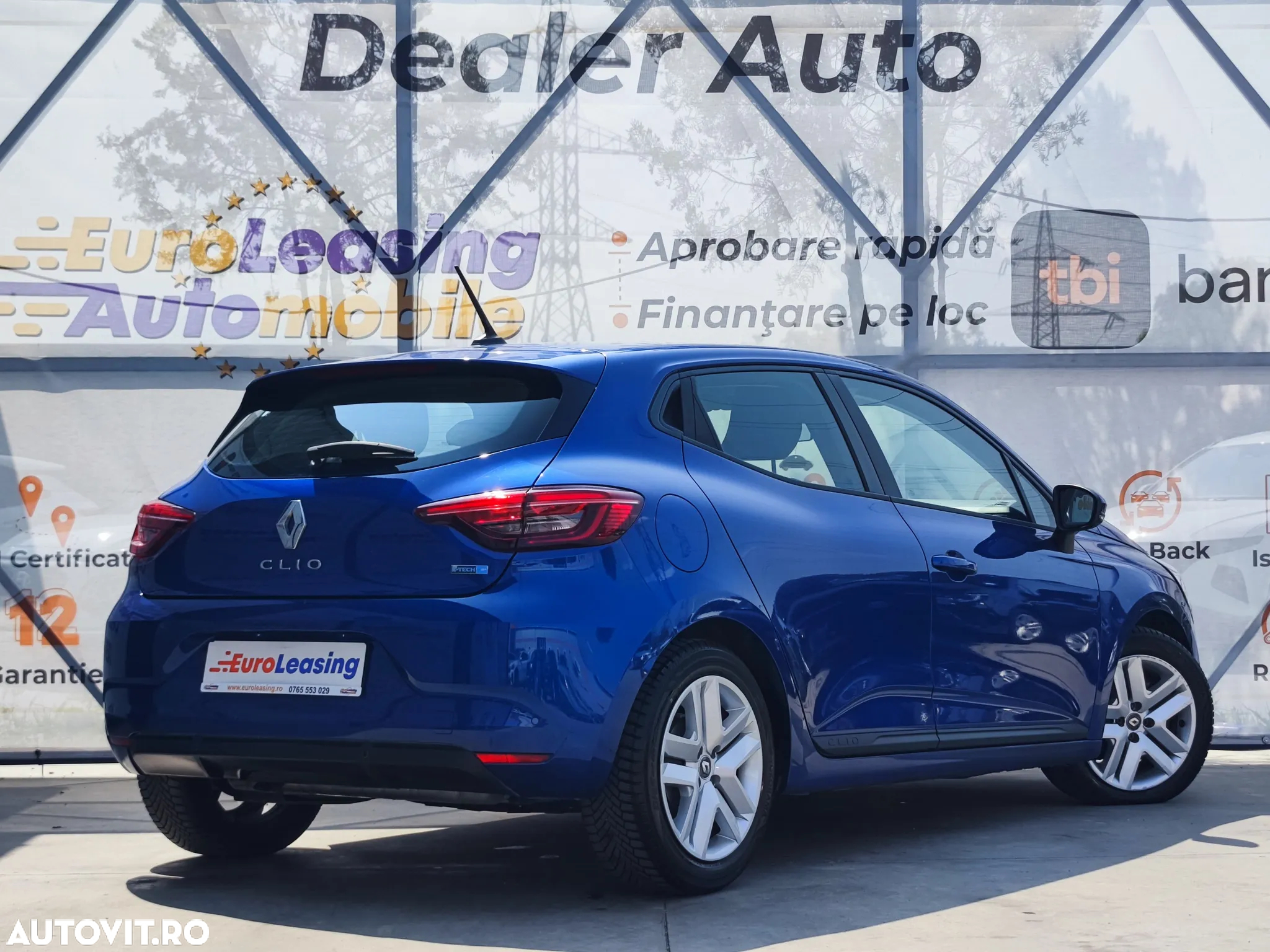 Renault Clio E-TECH Hybrid 140 ZEN - 6