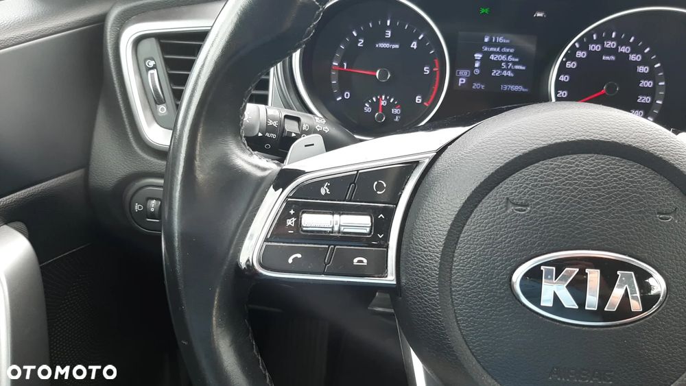 Kia Ceed 1.6 CRDi SCR M DCT - 20