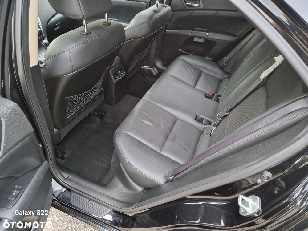 Suzuki Kizashi 2.4 Sport 4WD CVT - 13
