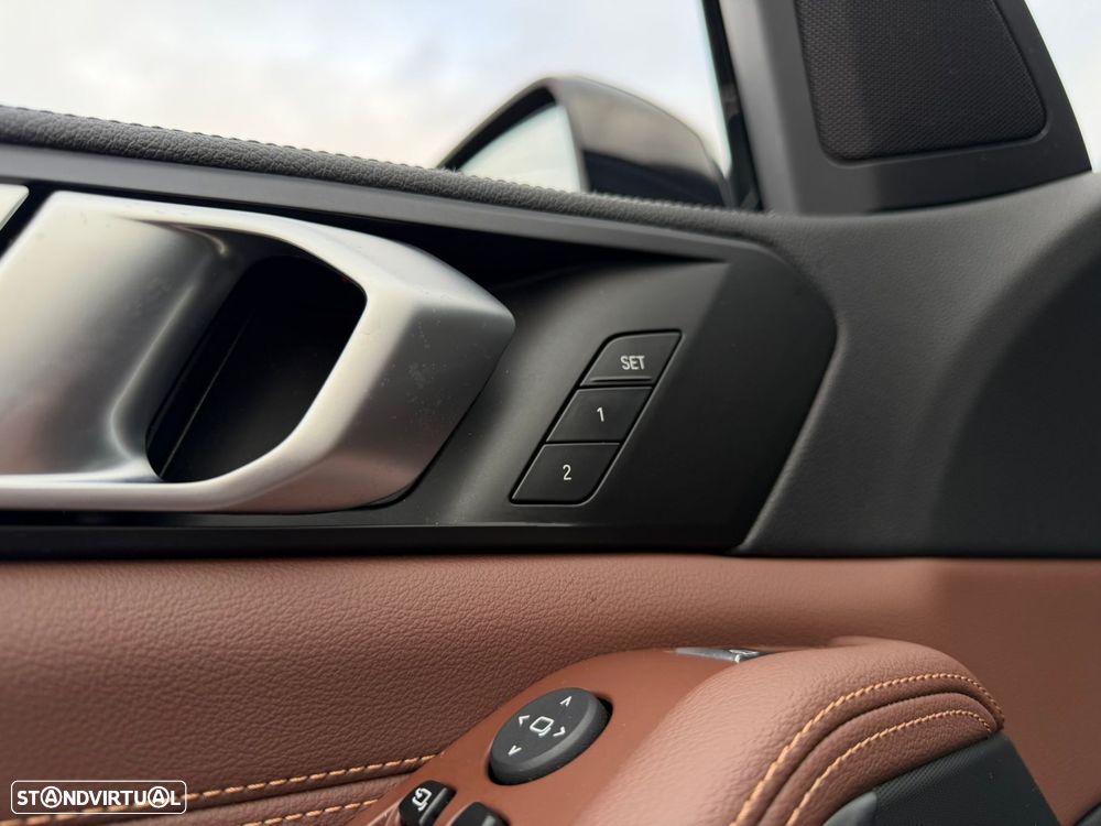 BMW X5 45 e xDrive Pack M - 23