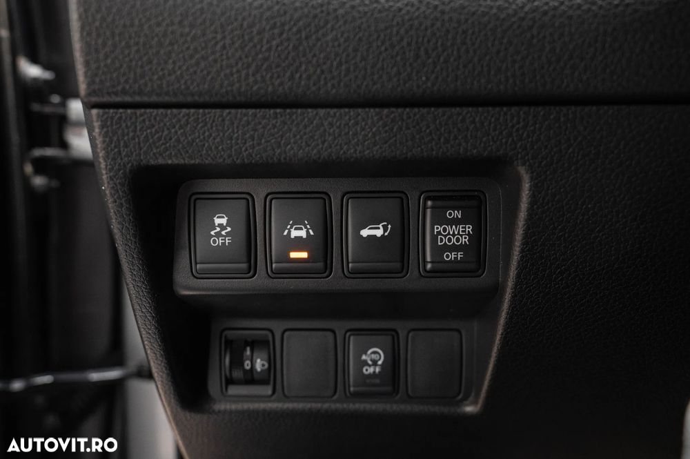 Nissan X-Trail 1.7 dCi Tekna - 28