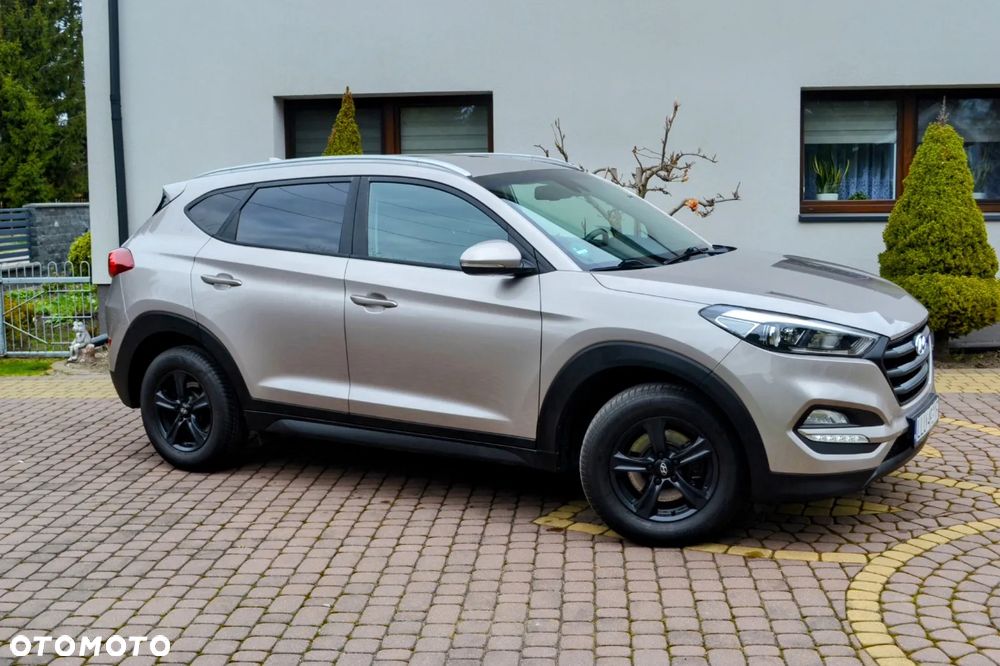 Hyundai Tucson blue 1.7 CRDi 2WD Advantage - 10