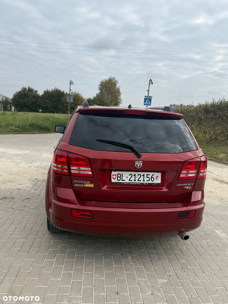 Dodge Journey 2010 photo 4