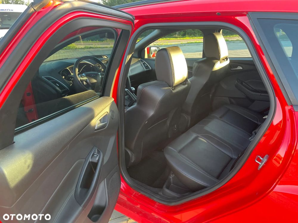 Ford Focus ST - 8