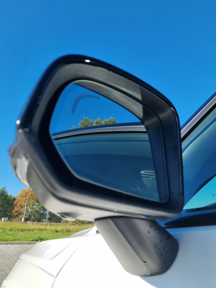 Volvo XC 40 T5 AWD R-Design - 9