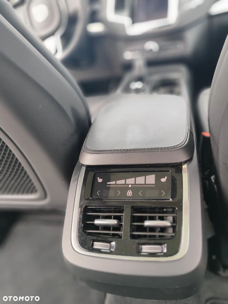 Volvo XC 90 B5 B AWD Plus Bright - 12