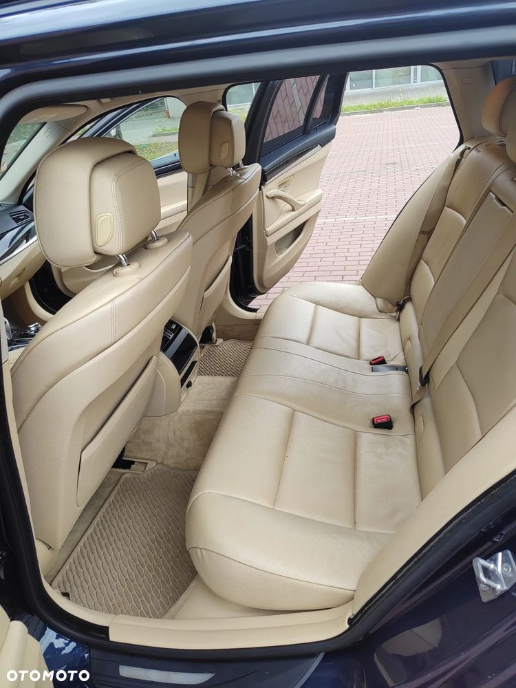 BMW Seria 5 520d Touring - 5