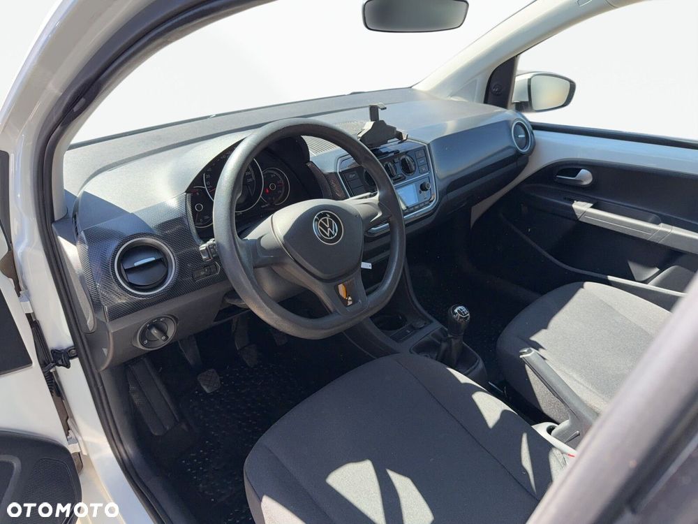 Volkswagen up! 1.0 move - 10