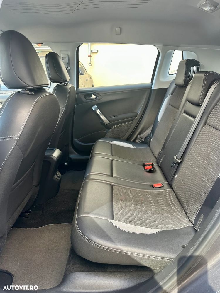 Peugeot 2008 - 7