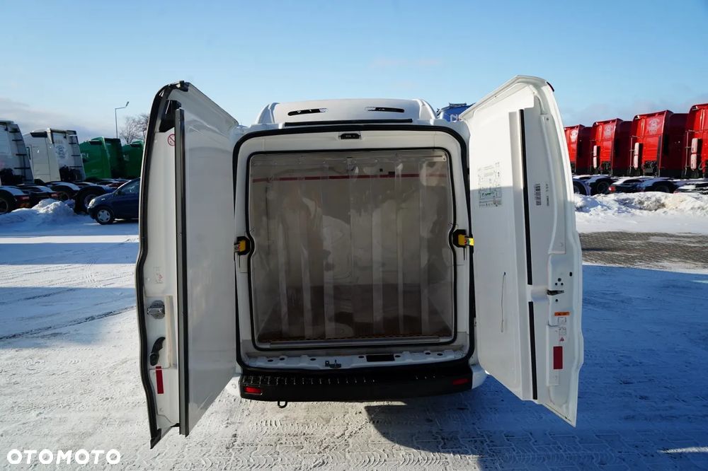 Ford TRANSIT / CHŁODNIA /  TRZY  ZABUDOWY IZOTERMICZNE / TRIO TEMPERATURA  / SPROWADZONY - 16