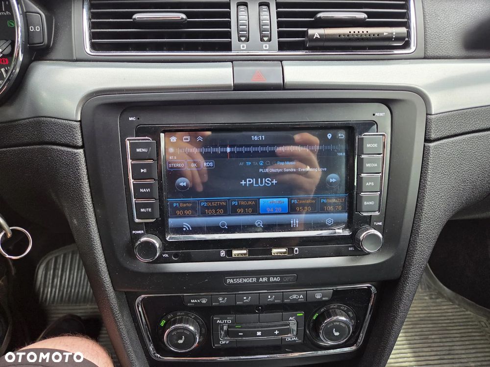 Skoda Superb 2.0 TDI Ambition DSG - 5