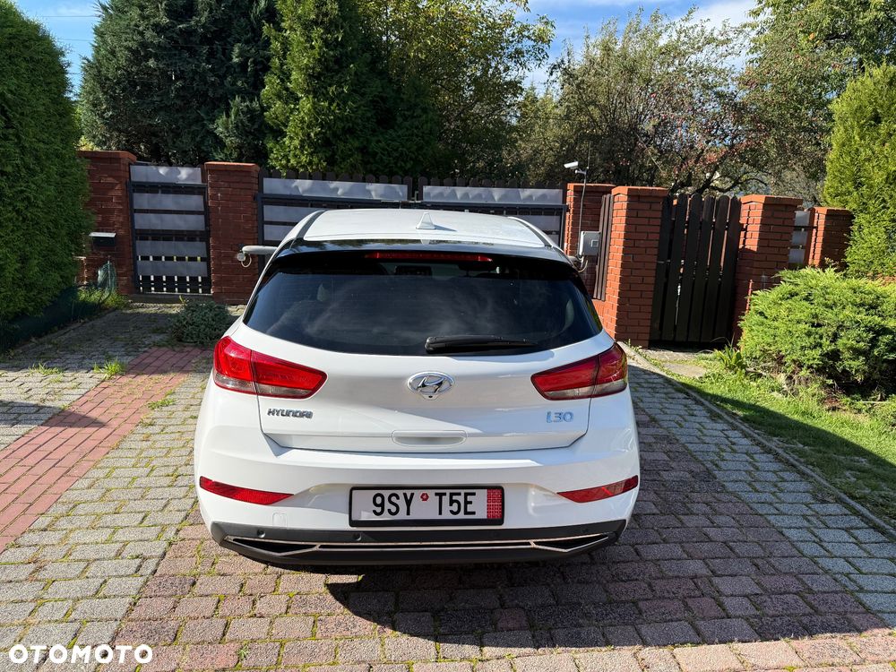 Hyundai i30 1.5 DPI Modern - 8