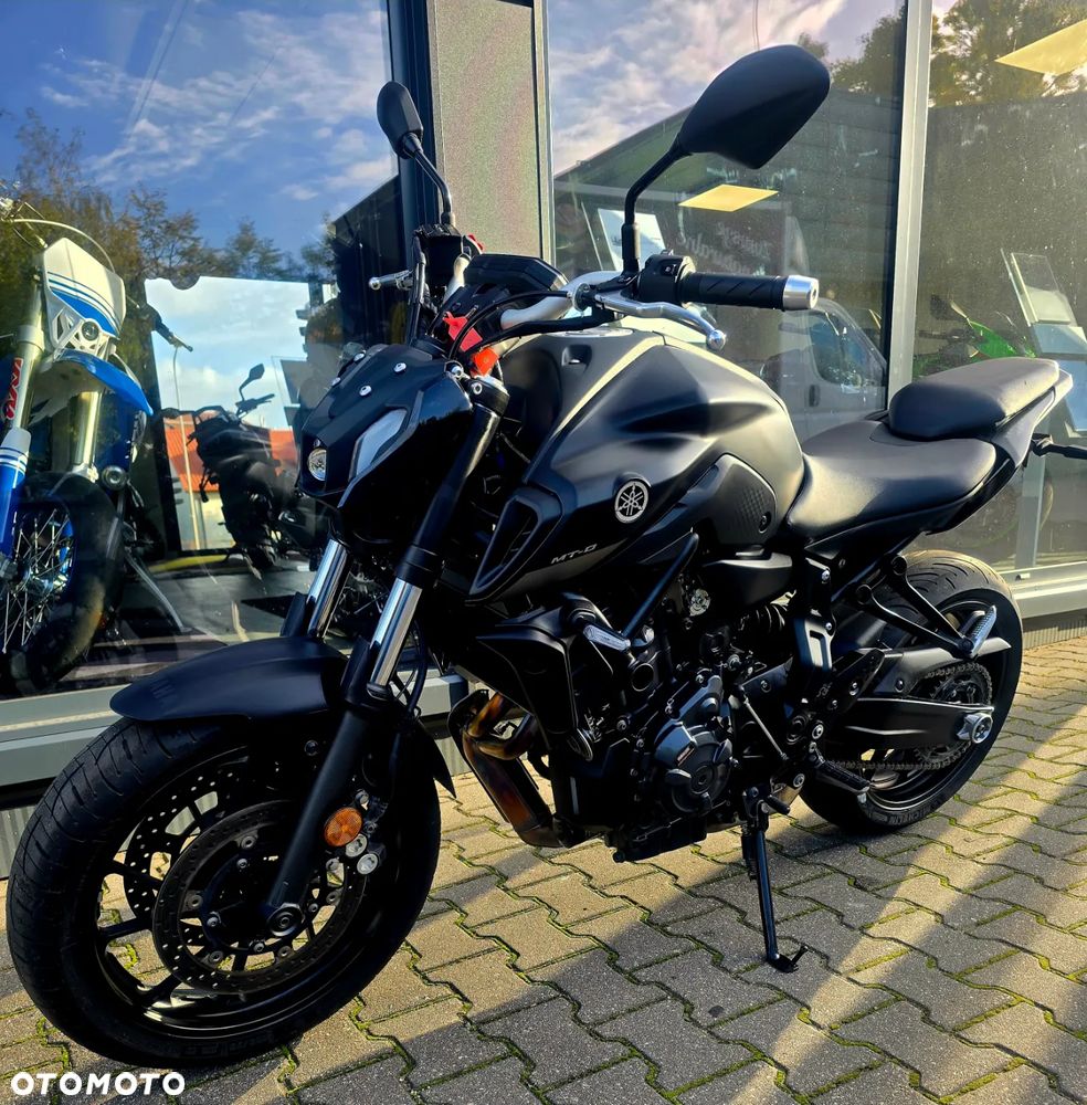 Yamaha MT - 4