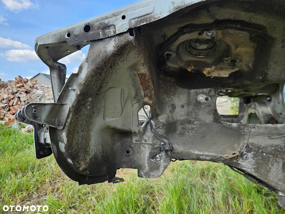 Błotnik Ćwiartka LY7W Poszycie Słupek Próg Podłużnica Dach Audi A6 C6 Sedan - 6