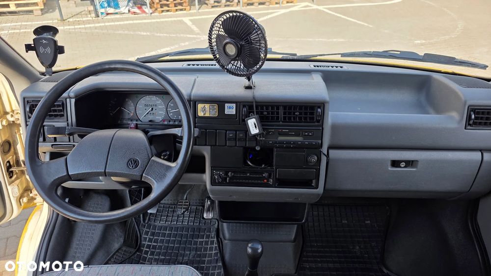 Volkswagen Transporter - 17