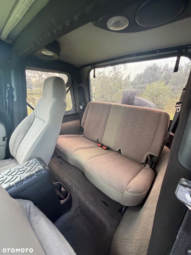 Jeep Wrangler 4.0 Sport - 10