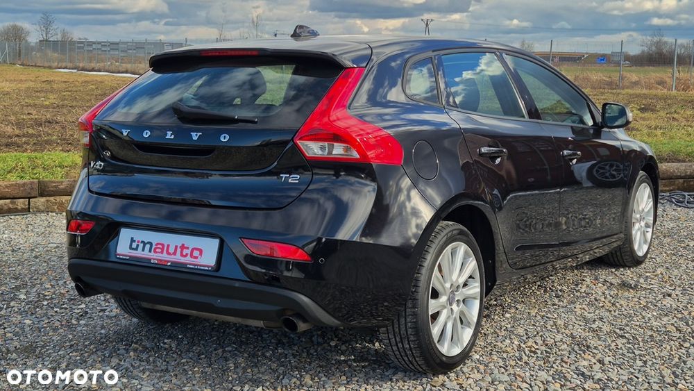 Volvo V40 T3 Momentum - 27