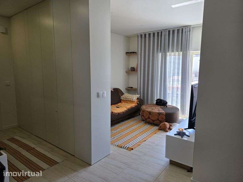 Apartamento  T2 remodelado  vista de mar - Grande imagem: 2/7