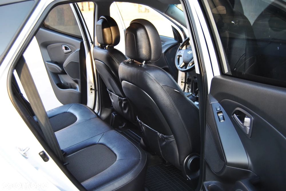 Hyundai ix35 1.6 2WD Fifa World Cup Edition - 8