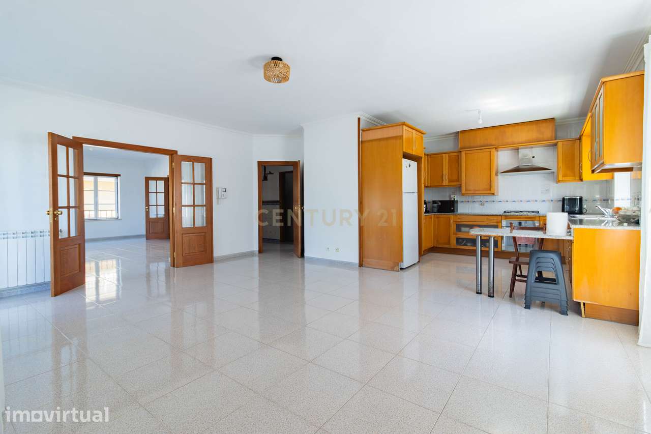 Excelente Moradia T3 no Centro da Marinha Grande - Grande imagem: 4/33