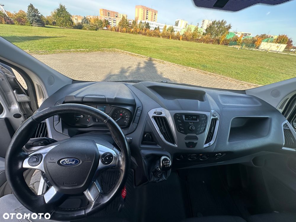 Ford Transit Custom 290 L2H1 Limited - 11