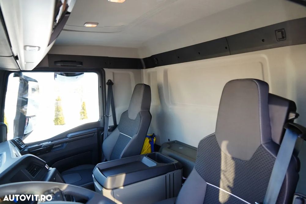 MAN TGS 41.480 / 8X8 / ​​BASCULATOR / AUTOMAT / NOU-NOUȚ / ECHIPAMENTE BOGATE / DISPONIBIL IMEDIAT / AUR METALIC / - 28