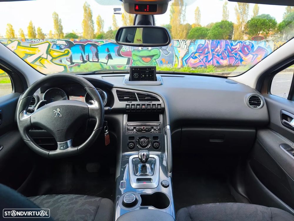 Peugeot 3008 2.0 HDi Hybrid4 - 6