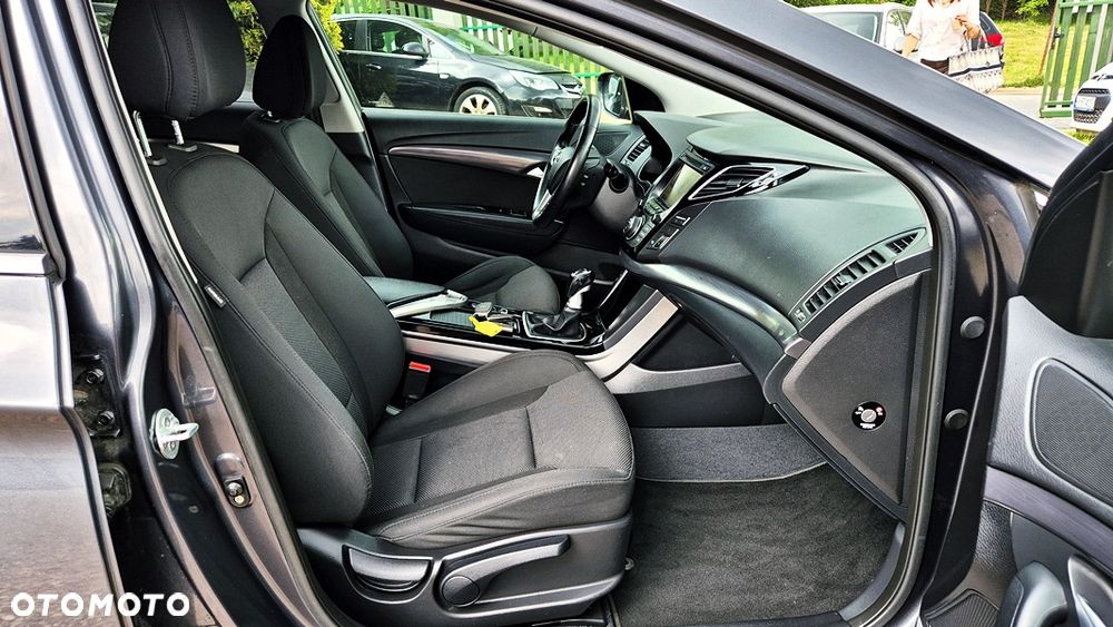 Hyundai i40 1.6 GDI Comfort + - 36