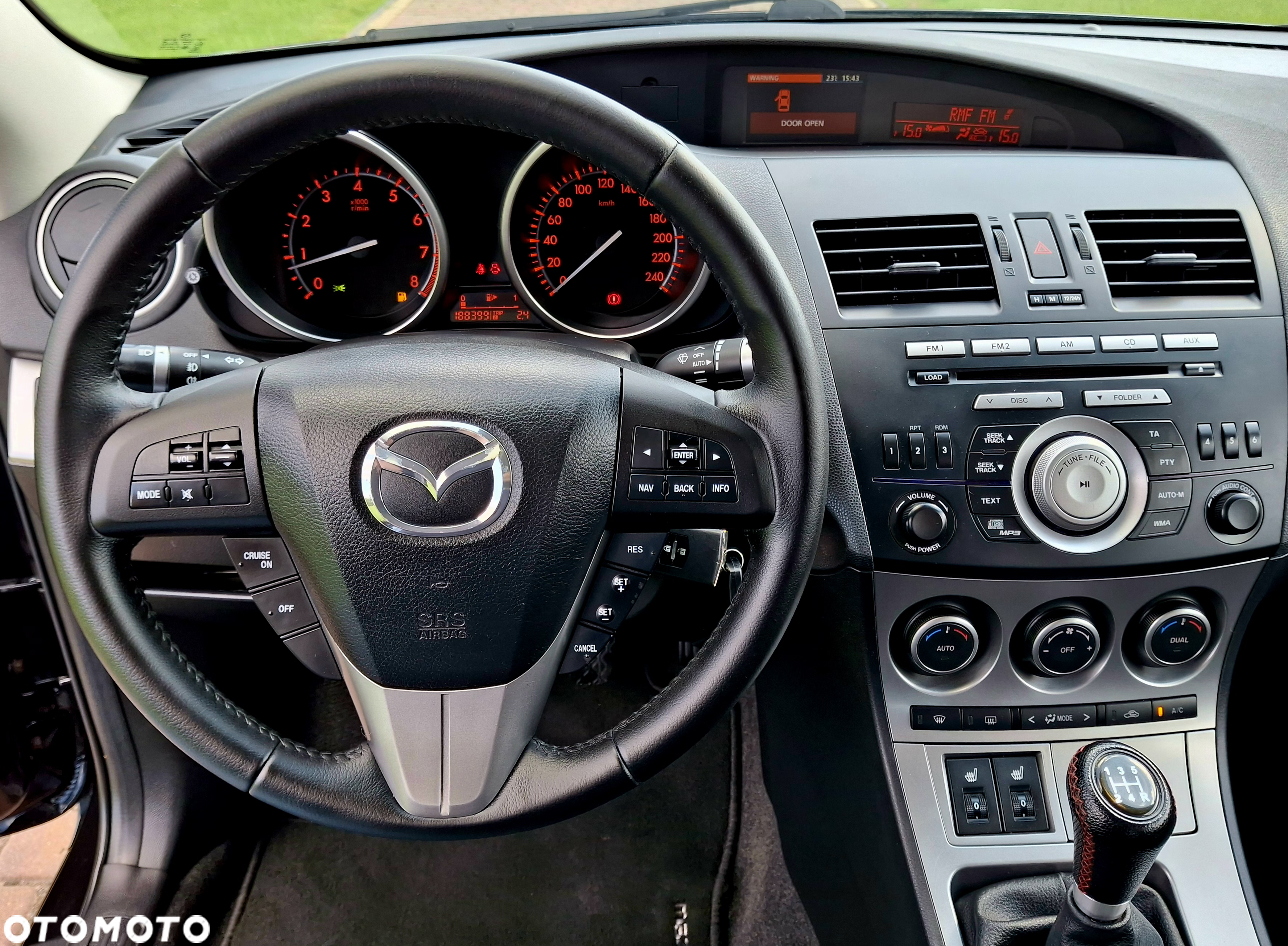 Mazda 3 1.6 Exclusive - 24