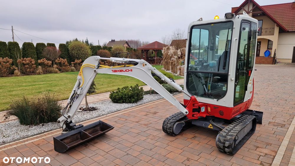 Takeuchi | TB216 | TB 216 - 21