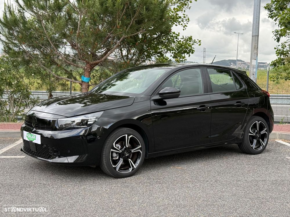 Opel Corsa 1.2 T GS - 1